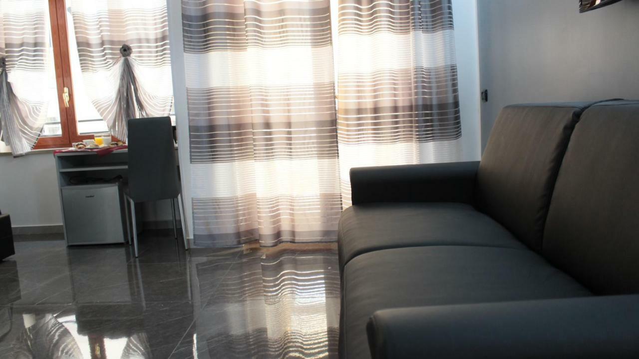 B&B Napoli La Perla Exterior photo
